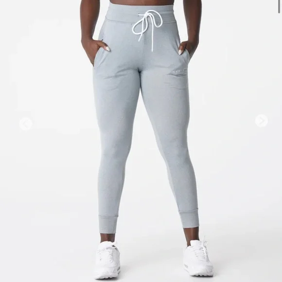 NVGTN joggers size small - Picture 4 of 9